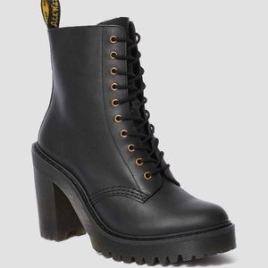 Kendra Dr.Martens heeled leather boots US 7